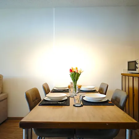 Hostdomus - Artic Appartement *