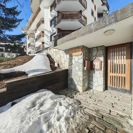 Appartement Hostdomus - Artic *